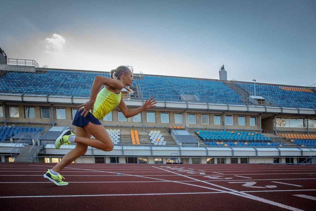 西海岸投资人：盼邵佳一到国足坚持自己打法，球迷要包容他